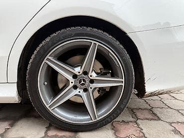 салон гольф 4: Литые Диски R 18 AMG, Комплект, отверстий - 5, Б/у — 1