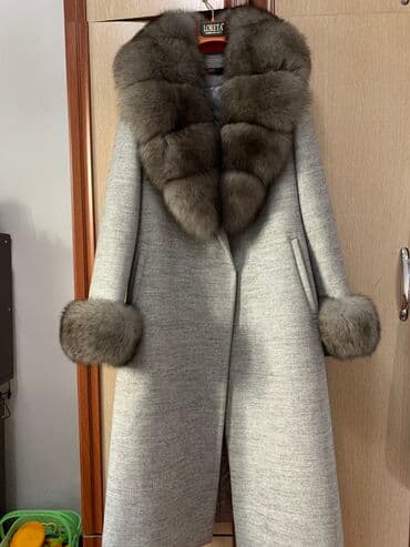Продаю пальто Состояние отличное, надела несколько раз Мех снимается