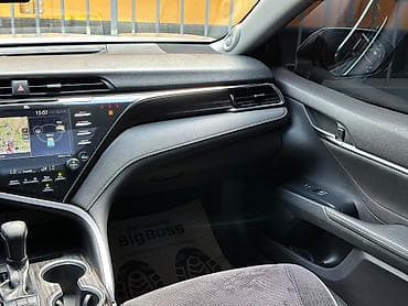 70: Toyota Camry: 2017 г., 2.5 л, Вариатор, Гибрид, Седан — 10