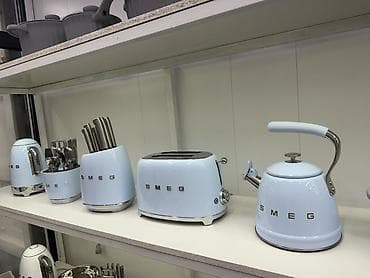 kitchen aid: Техника и кухонные аксессуары SMEG в фирменном ретро-стиле. На фото — 2