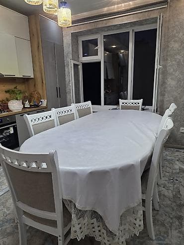 Кухонный стол и стул, цвет - Белый at lalafo.kg Кухонный стол и стул, цвет - Белый