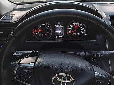 Toyota Camry: 2017 г., 2.5 л, Бензин, Седан — 7