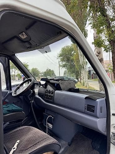 crown 200: Mercedes-Benz Спринтер: 1996 г., 3 л, Механика, Дизель, Фургон — 3