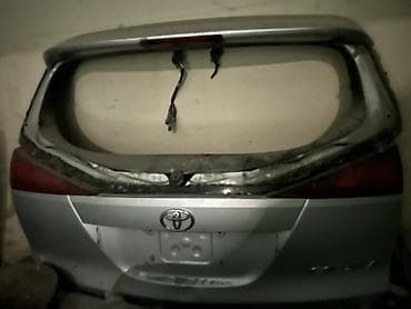 Унаа тетиктери: Багажниктин капкагы Toyota, 2003 г., Колдонулган, Оригинал — 2