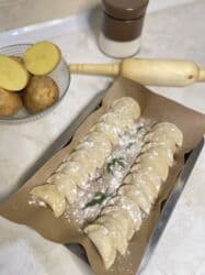 оборудование для пиццы: Домашние пельмени с клевером и не только 🍀
Полуфабрикаты ручной лепки😋 — 2