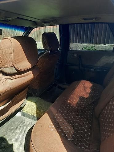 прозада авто: Audi 100: 1989 г., Механика, Седан — 5