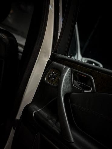 Продажа авто: Mercedes-Benz E-Class: 2001 г., 5.5 л, Автомат, Бензин, Седан — 9