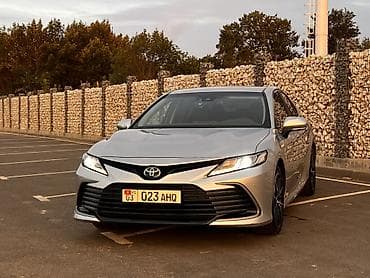 Продажа авто: Toyota Camry: 2022 г., Гибрид, Седан — 7