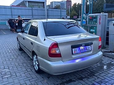 red cell: Hyundai Accent: 2002 г., 1.5 л, Механика, Бензин, Седан — 2