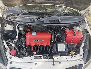 Транспорт: Honda Fit: 2004 г., 1.3 л, Автомат, Бензин, Хэтчбэк — 9