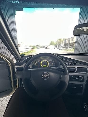 shevrolet blazer: Daewoo Nexia: 2010 г., Седан — 9