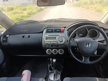 фе: Honda Fit: 2002 г., 1.3 л, Вариатор, Бензин, Хэтчбэк — 9