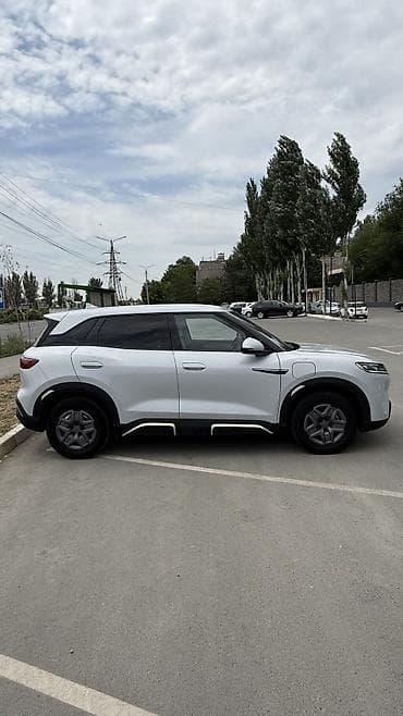byd леопард 5: BYD Yuan Up: 2024 г., 1.5 л, Автомат, Электромобиль, Кроссовер — 4