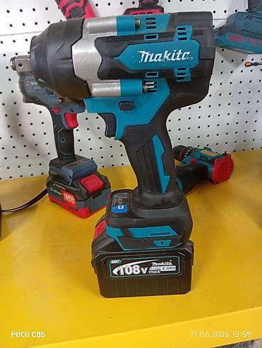 Инструменты: Аккумуляторный ударный гайковерт Makita (форм‑фактор XGT) - Тип — 3