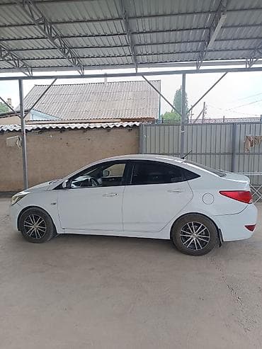 Hyundai Accent: 2015 г., 1.4 л, Автомат, Бензин, Седан — 3