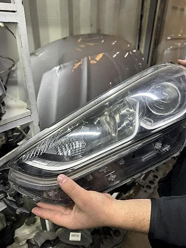 210 фары: Комплект передних фар Mercedes-Benz Оригинал — 1