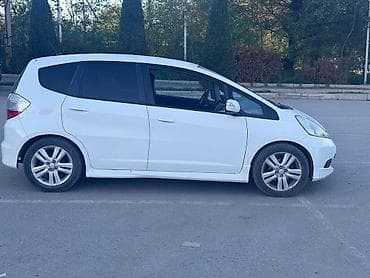 мала бороны: Honda Fit: 2008 г., Бензин, Хэтчбэк — 3