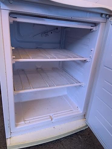 матор холодильник: Холодильник Atlant, Б/у, Двухкамерный, De frost (капельный), 60 * 175 * 60 — 6