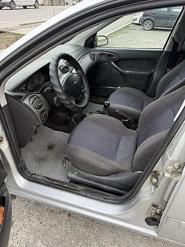 Ford: Ford Focus: 2001 г., 1.8 л, Механика, Бензин, Универсал — 6