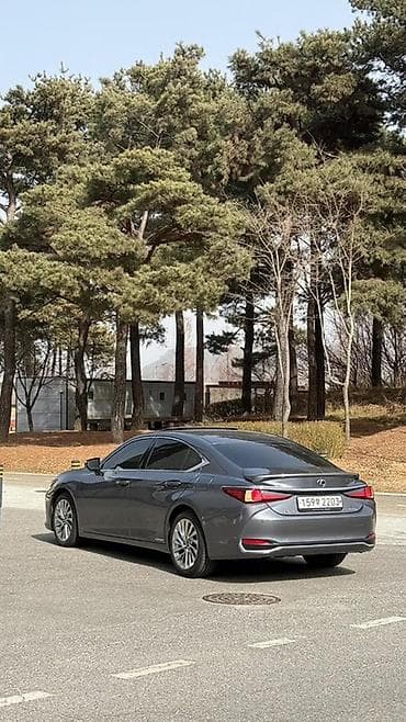 Lexus: Lexus ES: 2019 г., 2.5 л, Вариатор, Гибрид, Седан — 7