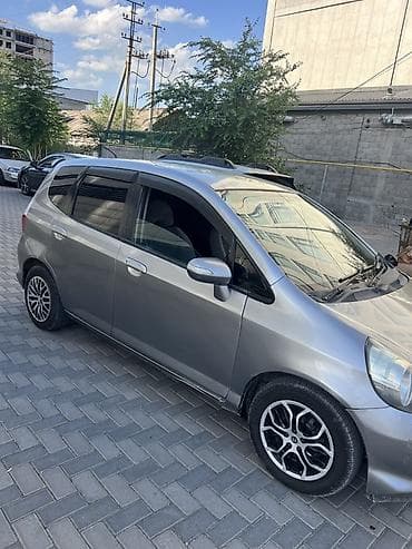 Honda Fit: 2005 г., Вариатор, Бензин, Купе