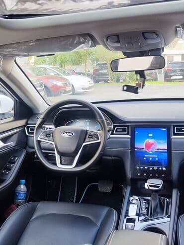 фит универсал: JAC : 2023 г., 1.5 л, Автомат, Бензин, Седан — 6