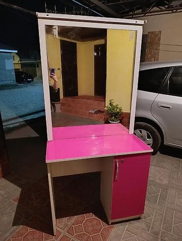 полка белая: Комплект мебели и оборудования для салона красоты/парикмахерской — 1