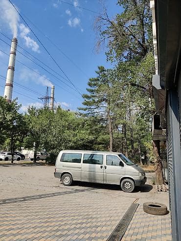 транспортёр т4: Volkswagen Transporter: 1995 г., 2.4 л, Механика, Дизель, Фургон — 2