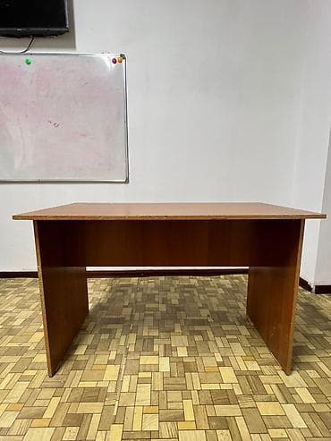 Письменный стол, Б/у at lalafo.kg Письменный стол, Б/у