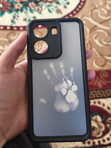 купить умные детские часы в бишкеке: Продаю Чехол для смартфона с матовой полупрозрачной спинкой и принтом — 1