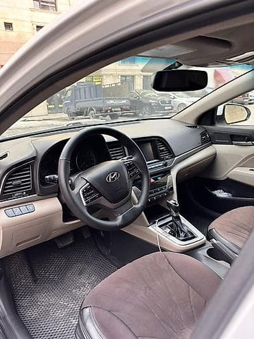 jeep cheroki: Hyundai Elantra: 2017 г., 2 л, Автомат, Бензин, Седан — 7