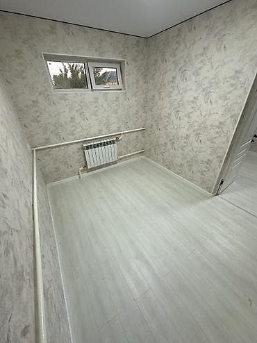 flat osh: Радужная Сдается 2х ком квартира гостиничного типа Этаж: 2 Свежий — 3