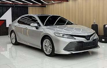 Toyota Camry: 2020 г., 2.5 л, Гибрид, Седан at lalafo.kg Toyota Camry: 2020 г., 2.5 л, Гибрид, Седан