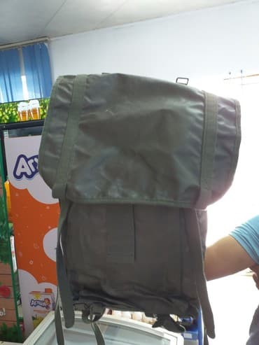 Искусство и коллекционирование: Продаю отличный рюкзак 3500сом оригинал🇱🇷 — 1