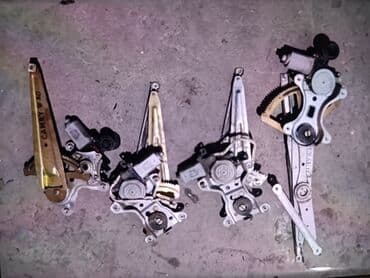 Уплотнитель двери Комплект Toyota, Б/у, Оригинал at lalafo.kg Уплотнитель двери Комплект Toyota, Б/у, Оригинал