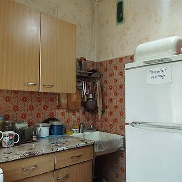 квартиры ошский рынок: 3 комнаты, 58 м², 104 серия, 2 этаж, Старый ремонт — 4