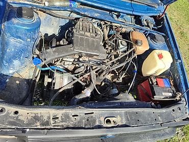 Volkswagen Golf: 1988 г., 1.6 л, Ручные, Бензин, Хэтчбэк — 2