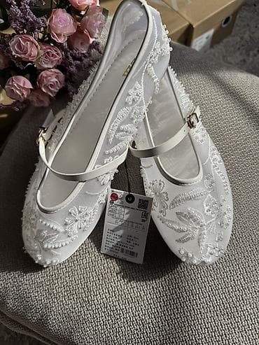 Туфли, 35, 36, 37, Zara, Новый, цвет - Белый, Бесплатная доставка