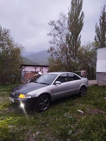 салон е46: Audi A4: 1996 г., 1.8 л, Кол менен иштөөчү, Бензин, Седан — 3