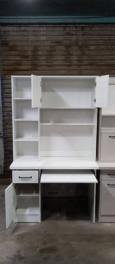 письменные столы: Компьютерный стол, Новый, С полками — 2