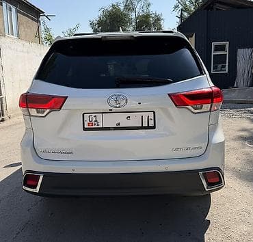 forester 2017: Toyota Highlander: 2017 г., 3.5 л, Типтроник, Бензин — 5
