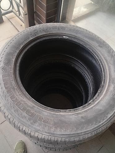 4 108 r15: Шины 225 / 65 / R 17, Всесезонная, Б/у, Комплект, Внедорожные (АТ/МТ), Вьетнам, BLACK LION — 1
