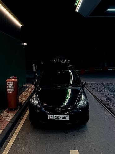 вампер на фит: Honda Fit: 2003 г., 1.5 л, Автомат, Бензин, Хэтчбэк — 2