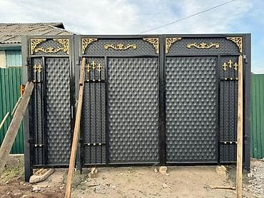 Распашные ворота: Кованные металлические ворота с калиткой - Материал: сталь — 1