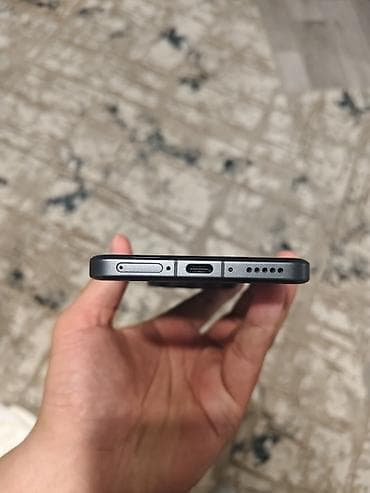 телефон ултура: Vivo X200 Ultra, Б/у, 512 ГБ, цвет - Розовый, 2 SIM — 6