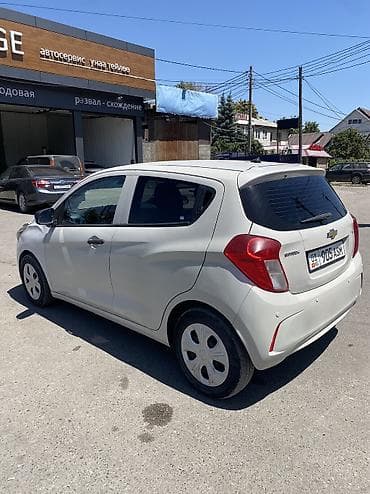 Продажа авто: Chevrolet Spark: 2017 г., 1 л, Вариатор, Бензин, Хэтчбэк — 6