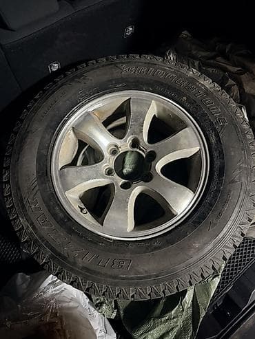 Дөңгөлөктөр монтажда 265 / R 17, Кыш, Колдонулган, 1 даана, Жол тандабастар (АТ/МТ), Куйма, тешиктери - 6