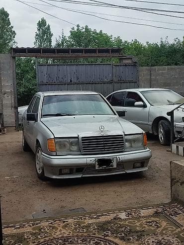 противен: Mercedes-Benz W124: 1993 г., 2.2 л, Механика, Бензин, Седан — 1