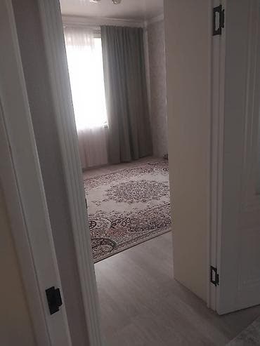 чертёж дом: Продаётся частный дом с крытой парковкой. - Планировка: просторная — 5