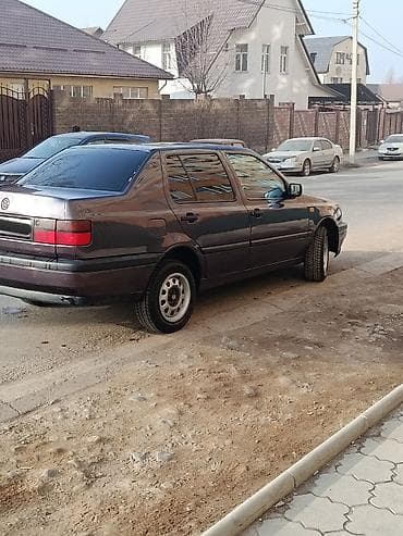 jetta 2: Volkswagen Vento: 1993 г., 1.8 л, Механика, Бензин, Седан — 3